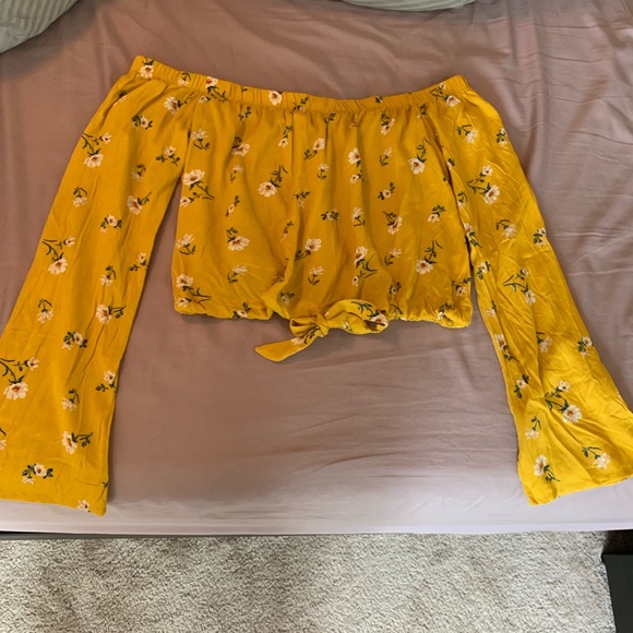 La Hearts Tops - Mustard yellow floral top